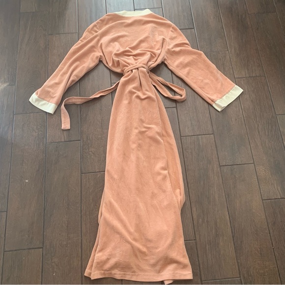 Vintage Montgomery Ward Robe with Embroidered Floral Decor size L - Picture 7 of 8